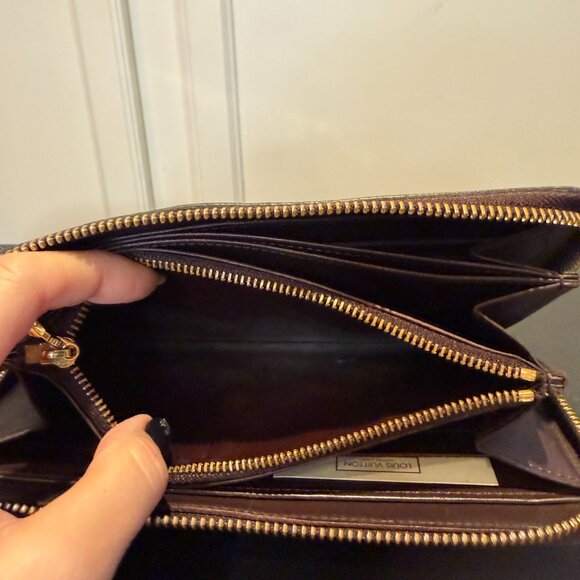 Louis Vuitton Amarante Monogram Vernis Zippy Wallet - Picture 13 of 16